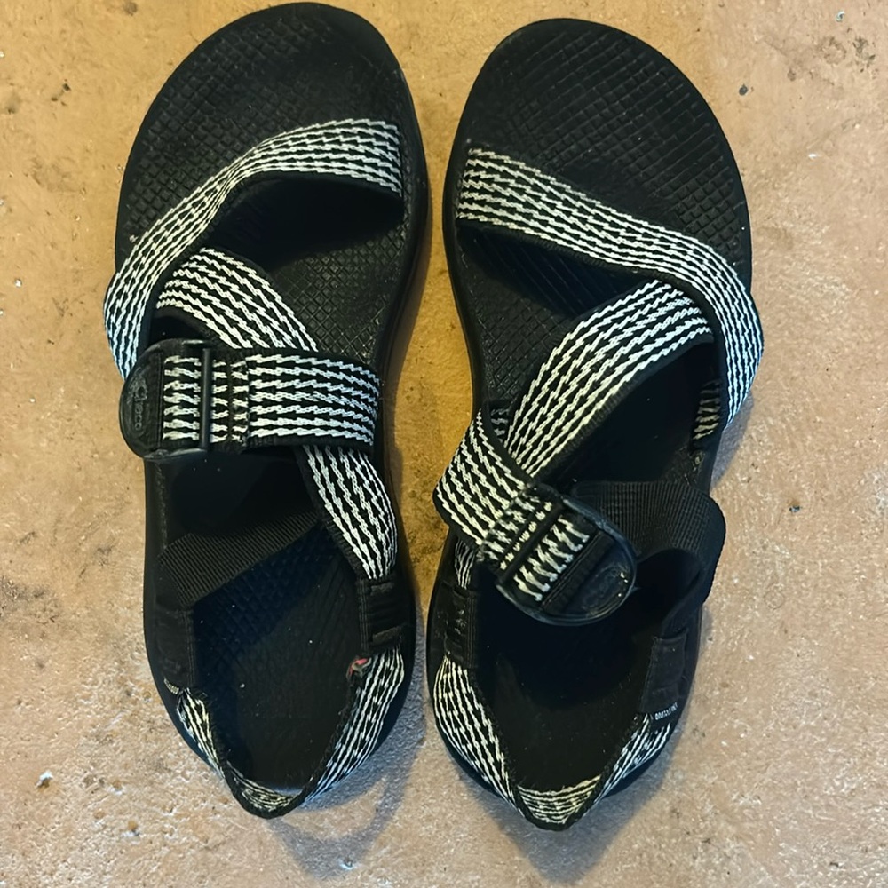 Chaco Cloud Size 9 women